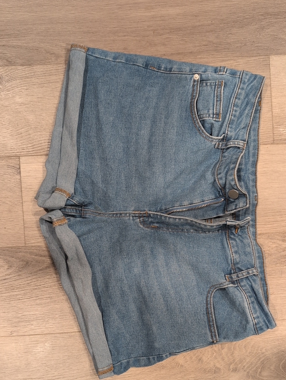 SHEIN Light Blue Cuffed Denim Shorts